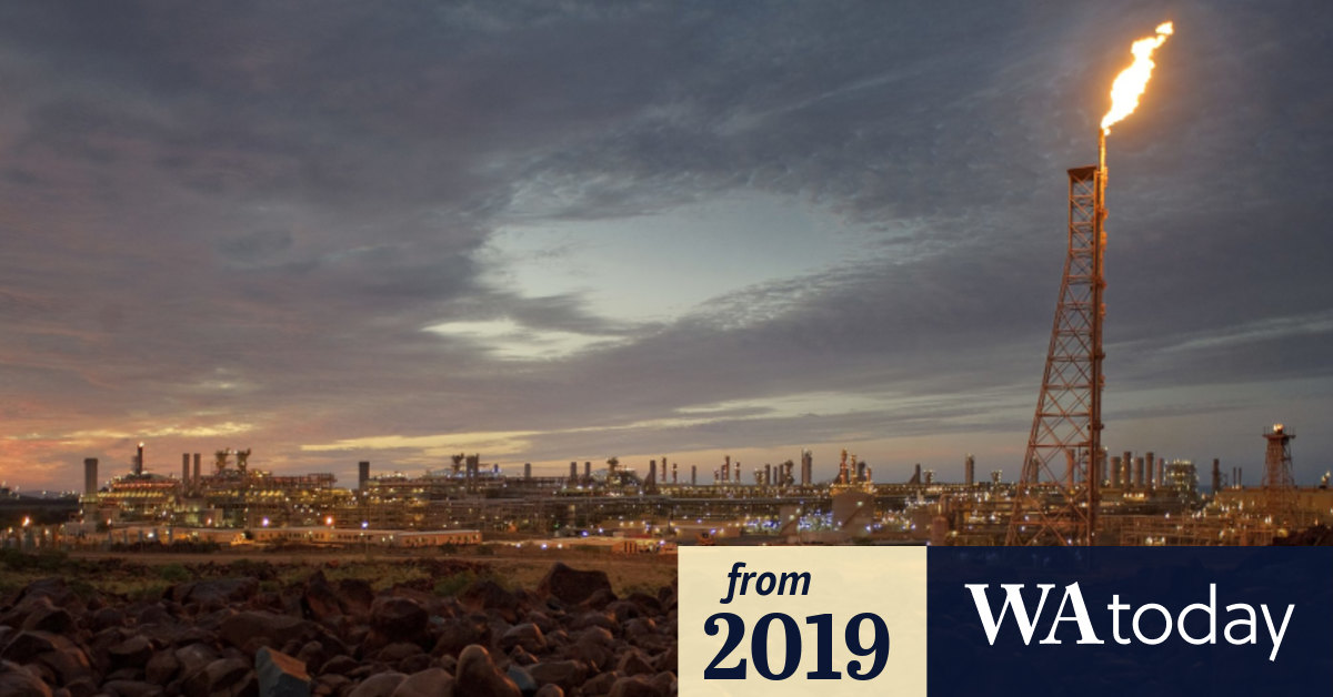 Employees at Karratha gas plant forced to stop work following asbestos